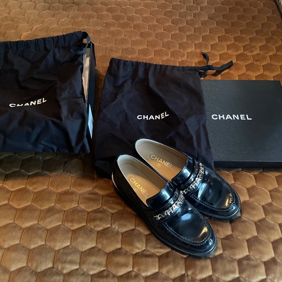 Chanel Moccasins Loafers NWB “Bonnie and Clyde” size 38.5 - Picture 10 of 11